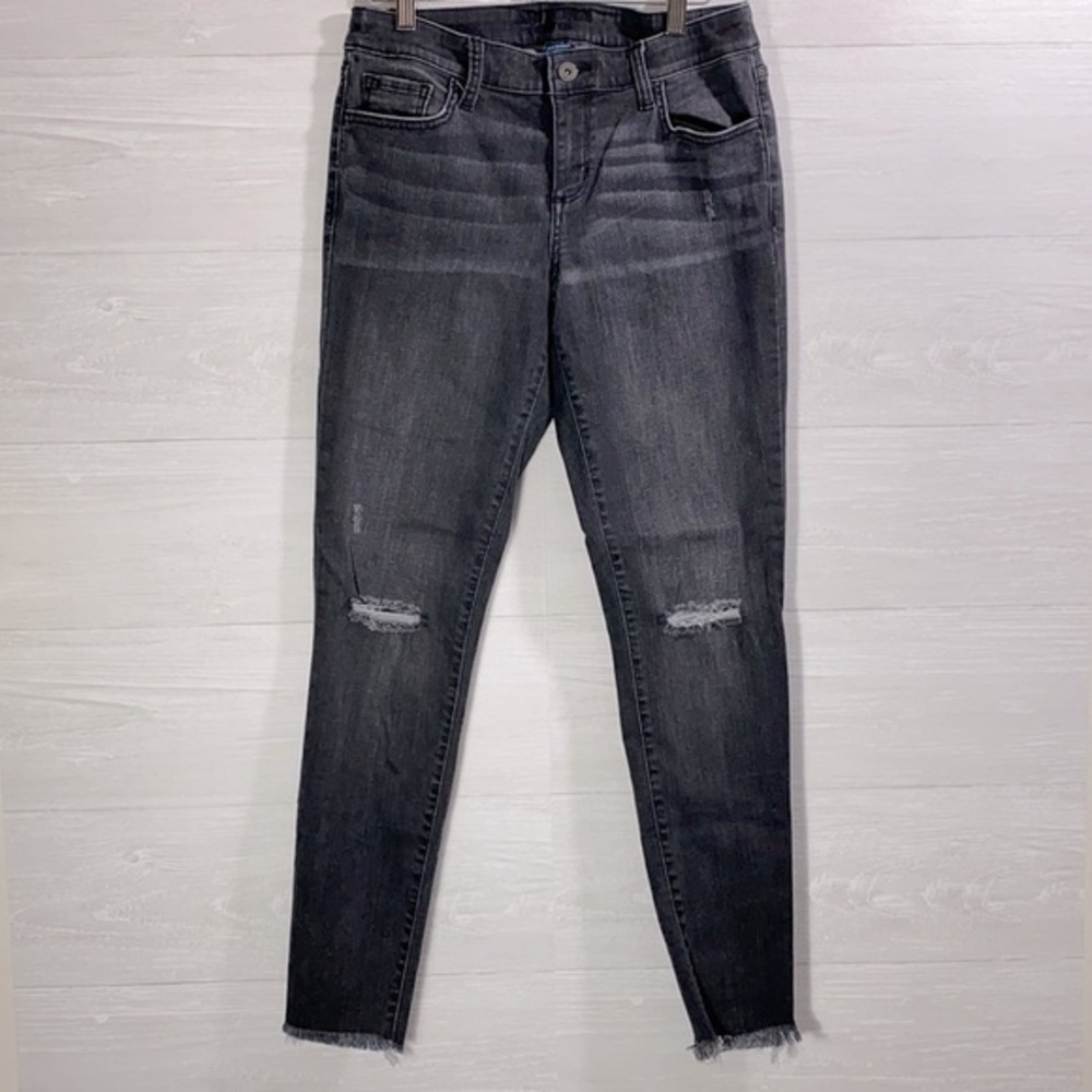 Arizona women’s distress skinny Jean- 7